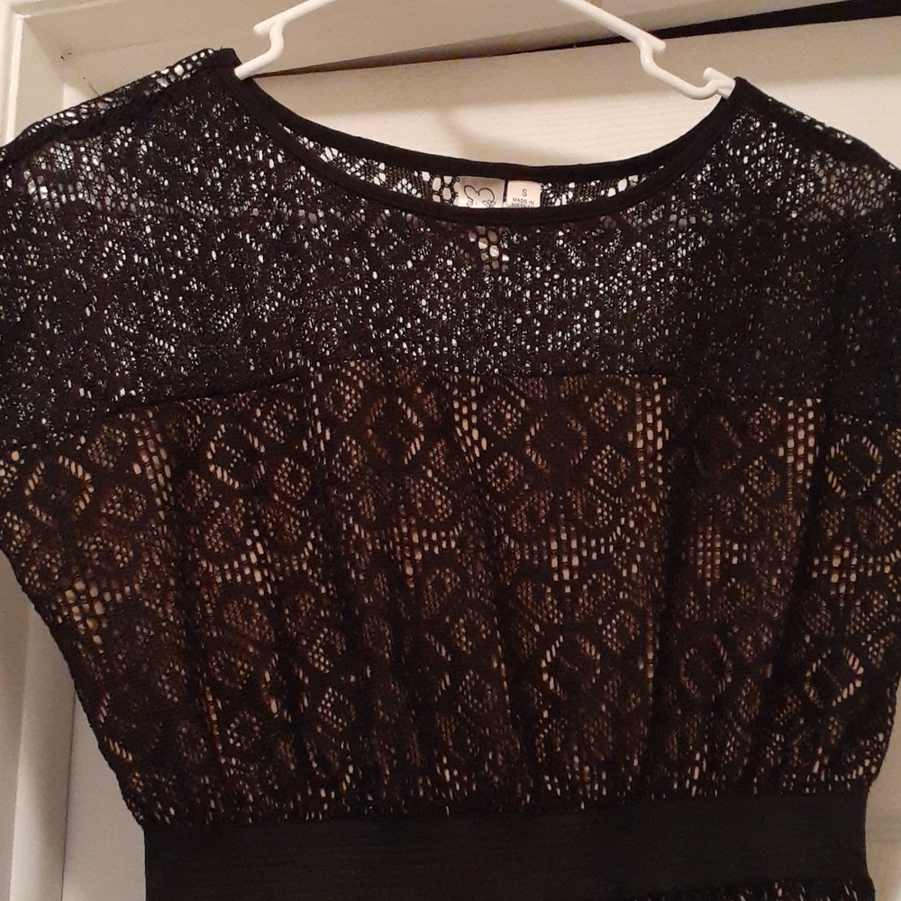 Dress - Picture 2 of 3